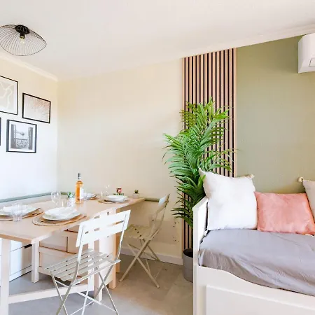 L'esquinade - G3 033 By Interhome Saint-Raphaël