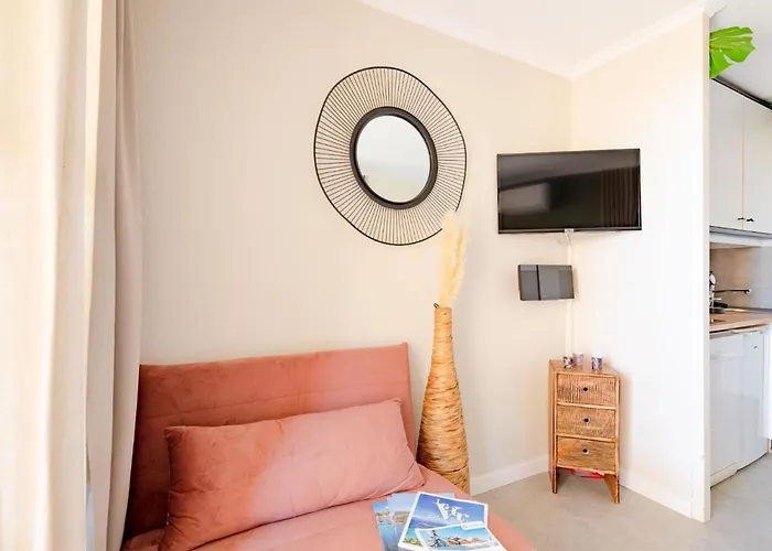 L'esquinade - G3 033 By Interhome * Saint-Raphaël