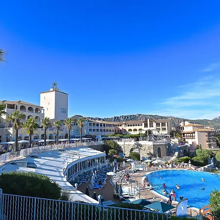 Apartment Village Cap Esterel - L'esquinade-90 By Interhome
